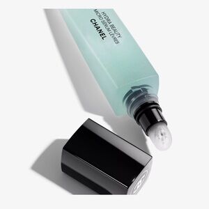 CHANEL Hydra Beauty Micro lip Serum
